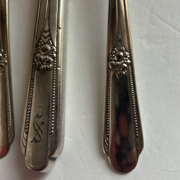 Wm Rogers Memory Hiawathaa Pattern Flatware - Picture 2 of 8